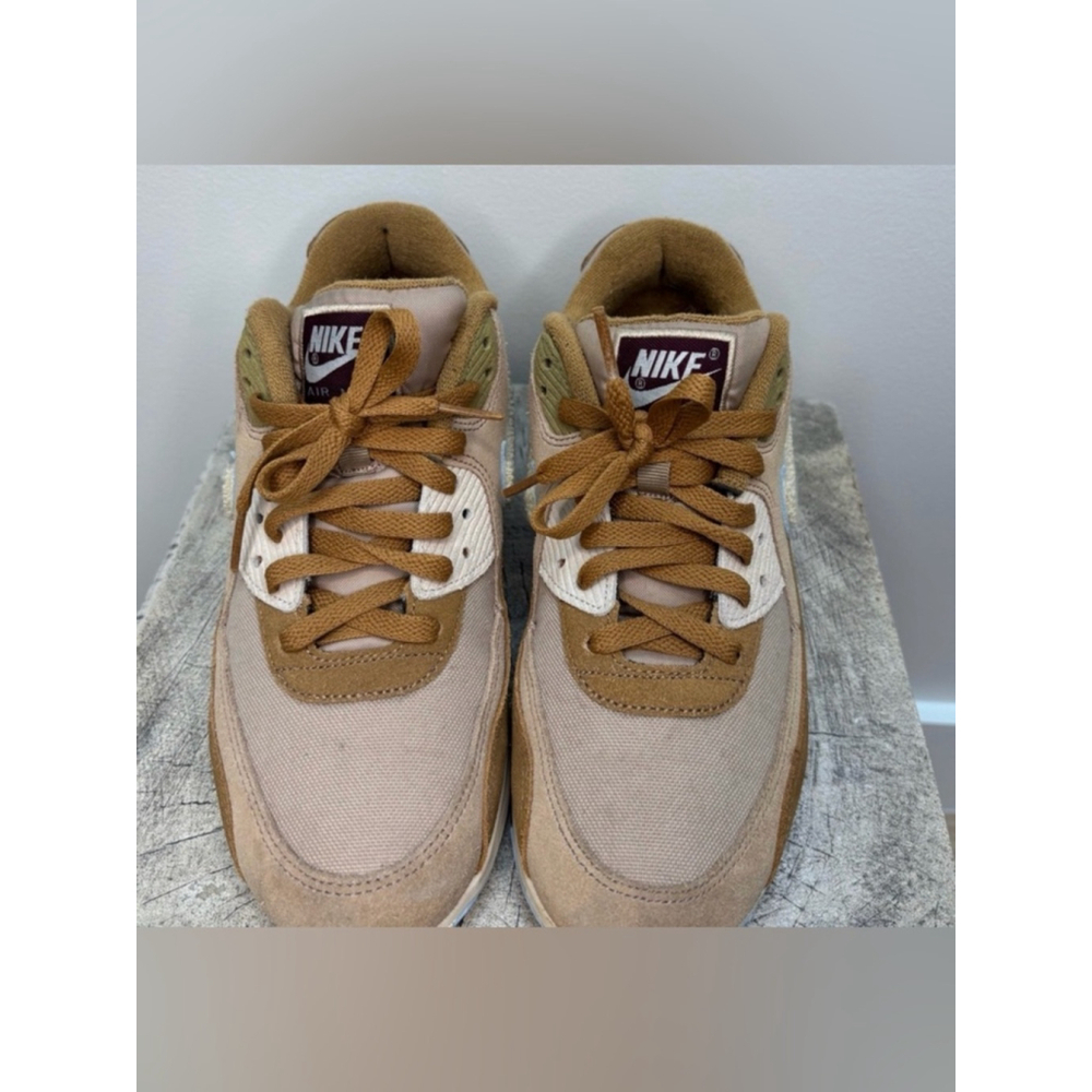 Nike Air Max 90 "Varsity Pack Muted Bronze" | EUC | Sz 8.5M / 10W - Picture 3 of 9
